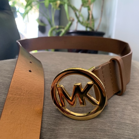 Michael Kors belt - Picture 2 of 2